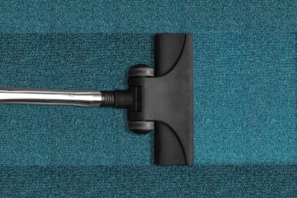 Clean An Area Rug With A Carpet Cleaner