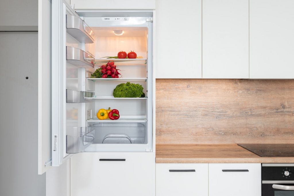 How to Clean Fridge Drawers