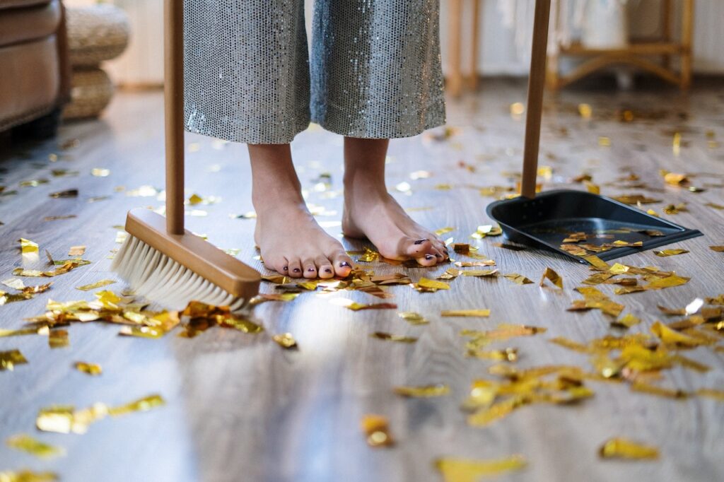 what to clean first in a messy house